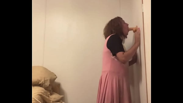 Sissy Having Lots Of Fun thumbnail