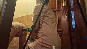 Girl Strapon Man Amateur Toilet Homemade Amateur thumbnail