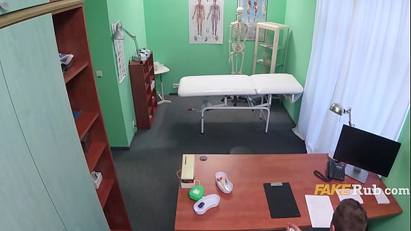 Nonton A Holiday Hookup To Waive The Medical Fee thumbnail