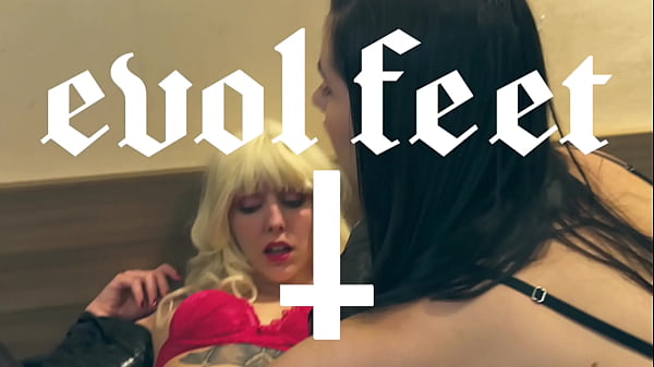 Nonton Goddess Ravena Have Trapped The Sexy Kink Barbie thumbnail