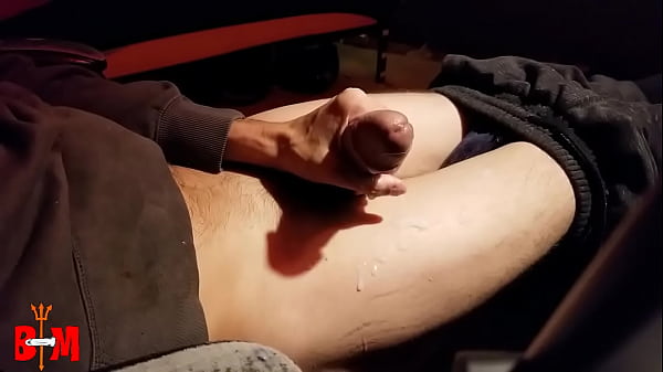 Play MP4 - I got so horny while working&comma; so I decided to make my big fat white cock cum