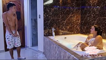 Couple Having Sex in the Jacuzzi in Master Bedroom - Savannah Watson 