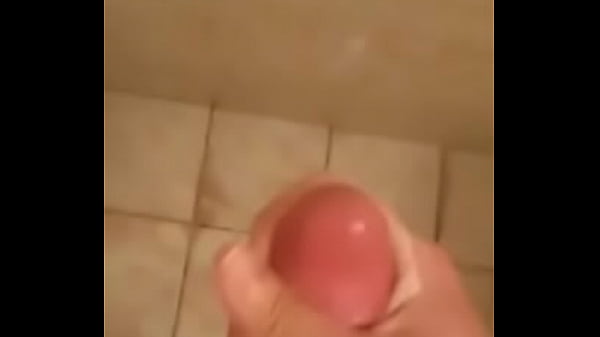 Novinho Pirocudo Gozando Muito 