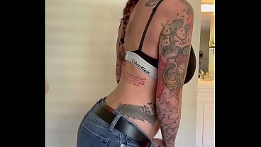 Nonton Fergilicious Strip Tease Big Tit Alt Alternative Girlfriend thumbnail