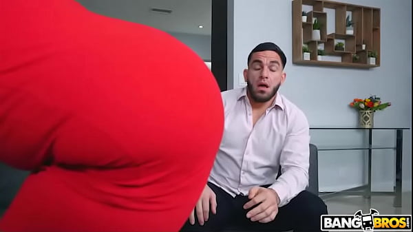 Play MP4 - Stepmom's Temptation