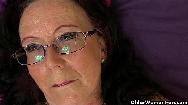 British granny Zadi soaks her tights 