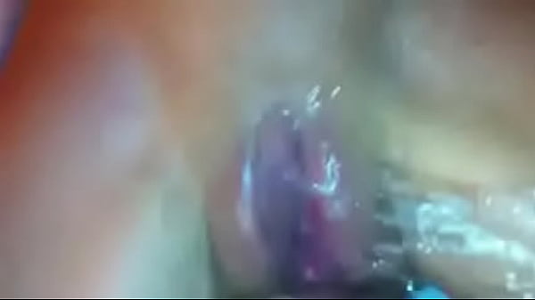 Play MP4 - Squirt Bonao 4 Sacandole la Leche por el culo a Una Amiguita De Calle Espa&ntilde;a