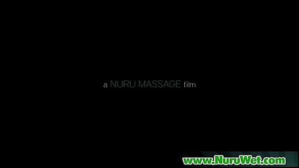Nonton Gorgeous Babe Gives A Nuru Massage 26 thumbnail
