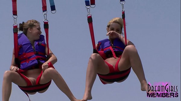 Home video crazy coeds get buck naked & parasail in texas