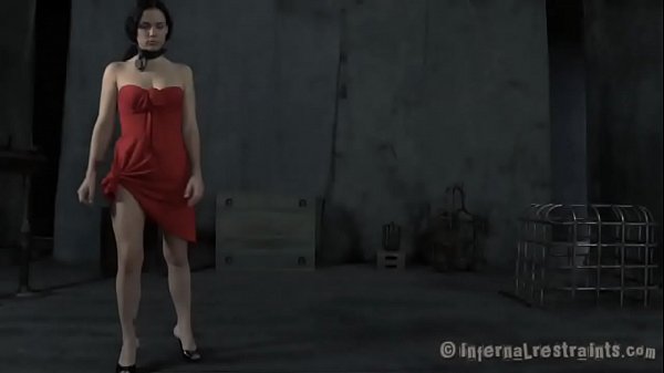 Nonton Enticing Sweetie Flaunts Her Sweet Body thumbnail