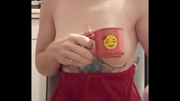 Nonton Bonjour Mes Coquins Je Vous Offre Le Caf&eacute; thumbnail