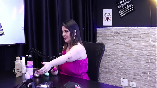 Nonton O Swing Tem Uma Resist&ecirc;ncia Sobre Os Produtos Er&oacute;ticos, Ent&atilde;o Foi Tentar Outros Caminhos - Thais Plaza Sex&oacute;loga (sheer/red) thumbnail