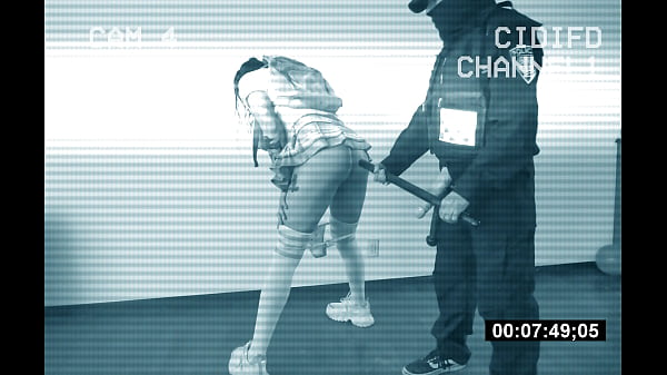 Puta Tetona Follada Por La Ley Por Andar De Puta En V&iacute;a Publica thumbnail