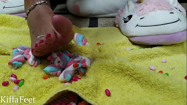 Goddess kiffa crushs candies and marshmallows