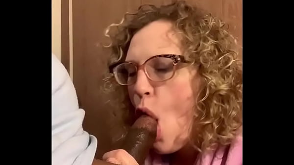 Play MP4 - Rooftop action