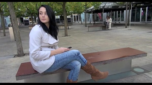 Wench adores blowjobs a_lot