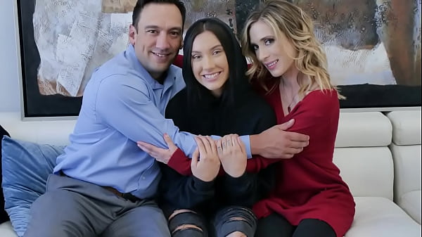 Foster Mom_Initiates Steamy Protocol with_Naughty_Stepdaughter and_Hubby