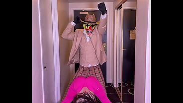 petite model loves clowns obviously 