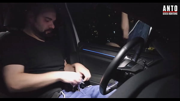 Crusing with my car, I give and get a blowjob 