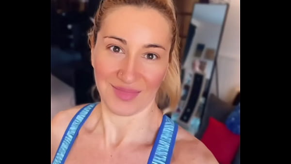 Nonton Un Peu De Sport Avec Moi? Qu'attends-tu Pour T'abonner Et Me Rejoindre ... thumbnail