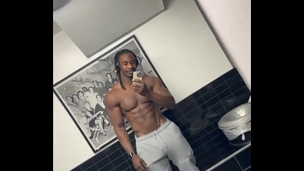 Went super saiyan 4 during my workout today the pump is insane and these results are loving ev 