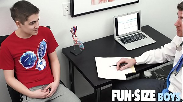 Young twink barebacked by doctor 