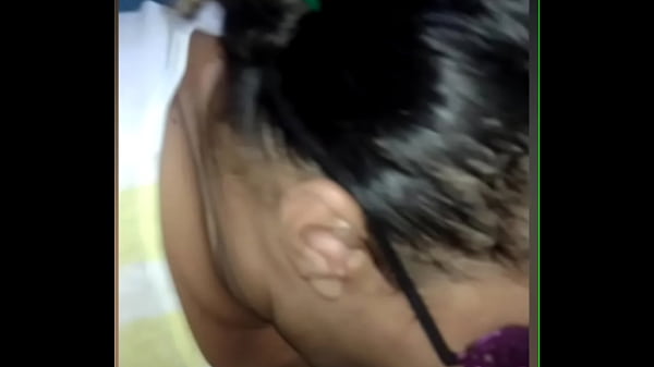 Chupando e punhetando at&eacute; gozar 