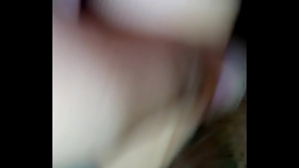 Madurita espa&ntilde_ola se masturba sola