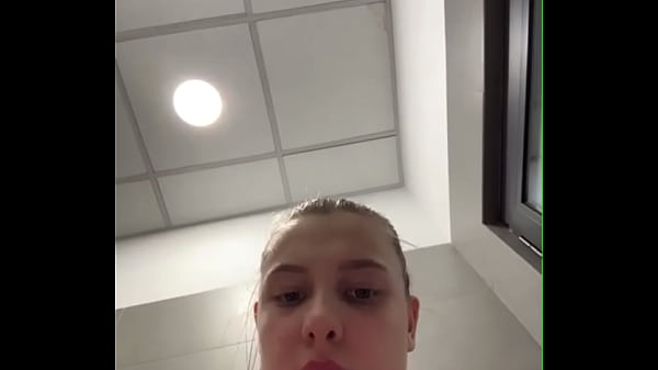 Public anal fucking in the gym