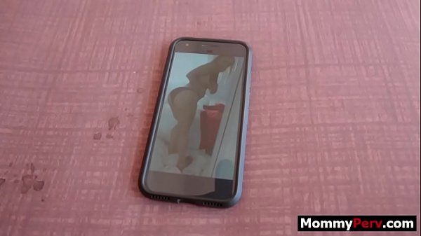 Stepmomsends me nude video