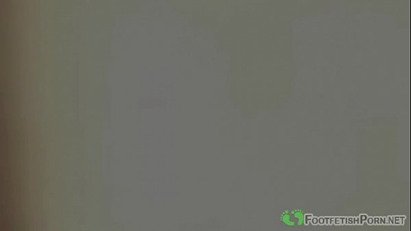 Nonton Busty Milf Gives Footjob And Blowjob thumbnail