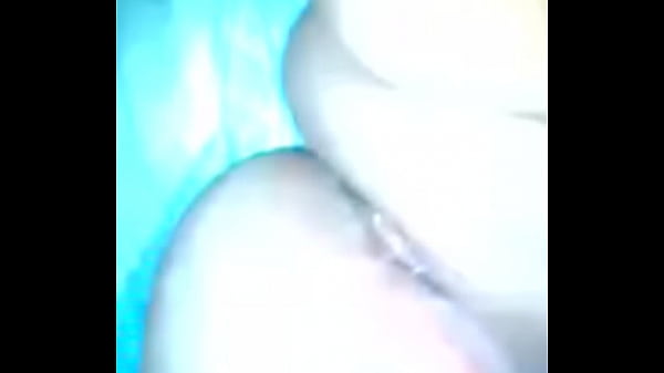 Nonton Amiga Hot thumbnail