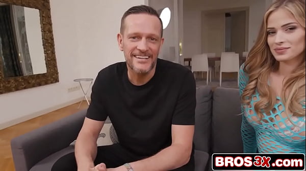 Nonton Rough Dp Party Leaves Her Begging For More thumbnail