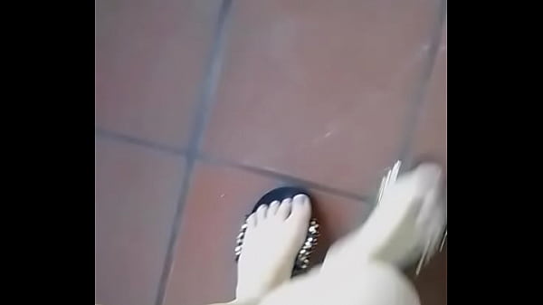 Dipping shoeplay 6
