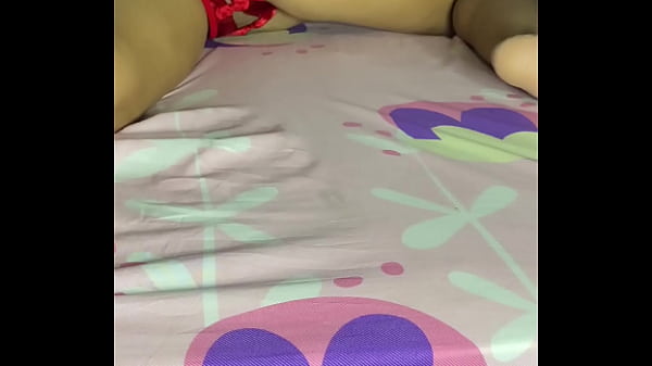 Chupando verga hasta hacerlo venir bien Riko 