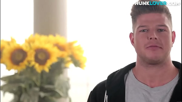 Hunky inked amateur teases body and masturbates in solo