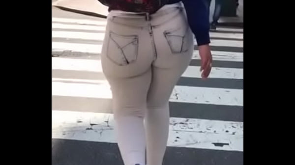 tumblrop4py5GPpD1vlxoru