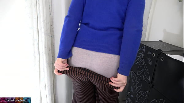 Play MP4 - Stepmom prepares stepson's dick for college