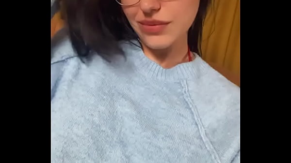 Nonton What Color Are My Eyes?? thumbnail