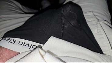 Deutscher Daddy Wichst Nach Feierabend Mit Praller Beule - Phantomgentx thumbnail