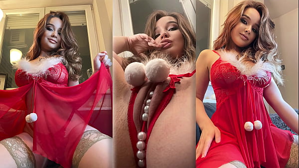 Busty Beauty Masturbates With Domi Vibrator Till Crazy Orgasm At Christmas thumbnail