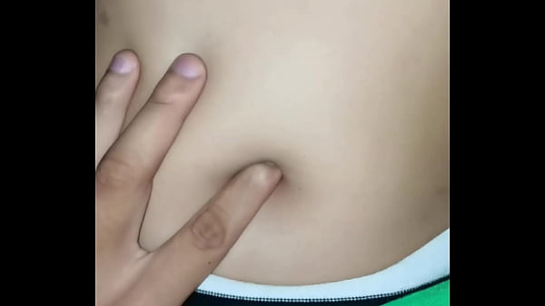 Play MP4 - I peck her belly button while she rides me