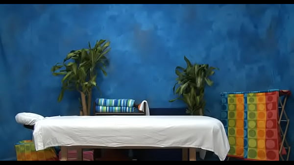 Nonton Wacko Floozy Takes Schlong thumbnail