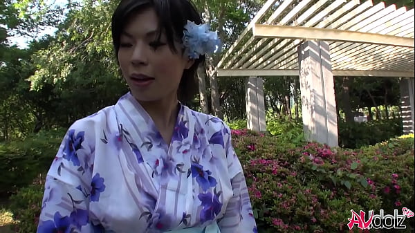 Play MP4 - Japanese lady with big tits in kimono Saki Aoyama sucks cock outdoors uncensored&period;