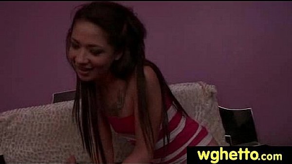 Nonton A White Dude Fuck Hot White Ghetto Babe 3 thumbnail