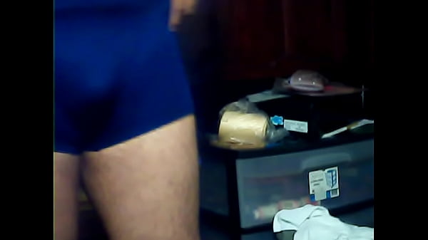 Play MP4 - YO BAILANDO MASTURBANDOME Y EN BOXER AZUL