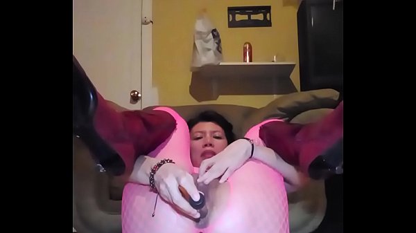 AQUI EN_LA PANDEMIA FOLLANDO MI CULO_BIEN RICO