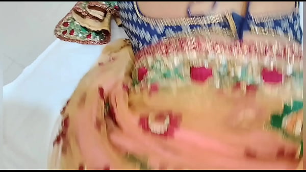 Play MP4 - देसी इंडियन सेक्सी वाईफ कि डाॅगी स्टाईल चुदाई