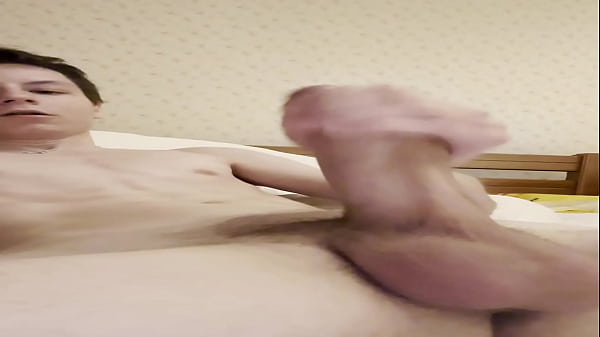 Big Cock Twink Sprays Like Hose