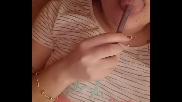 Disfrutando del caramelo antes de comerlo 